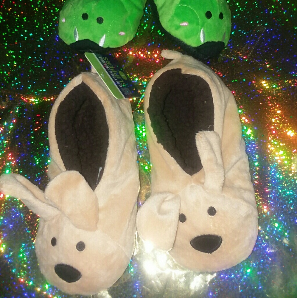 CRITTER SLIPPERS Size 3 girls and boys